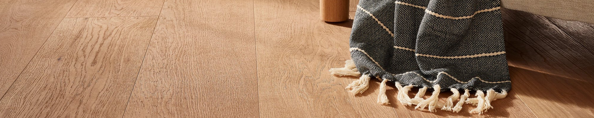 Hardwood-Floor-In-Living-Room